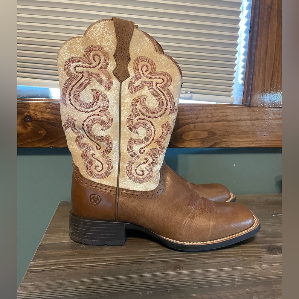 Ariat, Womens Quick Draw Boot, SIZE 8.5B, never worn